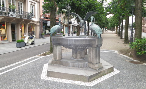 Reiherbrunnen vor der Praxis Reiherbrunnen vor der Praxis